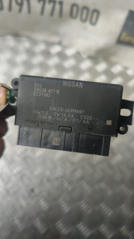 Modul senzori parcare Nissan Qashqai 1.3 benzina 103 Kw / 140 Cp cod motor HR13an 2019 cod 285384ET1E