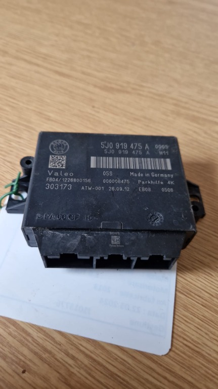 Modul senzori parcare Skoda Superb 2.0 TDI cod motor CLJ ,transmisie automata ,an 2013 cod 5J0919475A