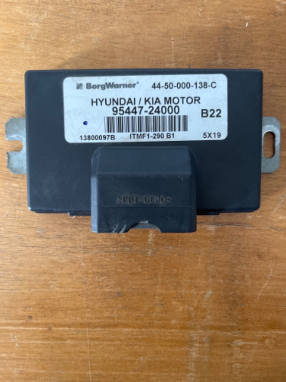 Modul unitate control ECU pentru Kia Sportage 2 an fabricație 2003 -2010 cod 9544724000 / 4450000138C