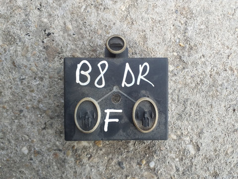 Modul usa dreapta fata passat B8 cu cod : 5Q0959593E
