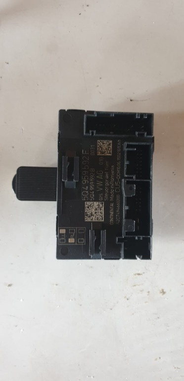 Modul usa dreapta fata Skoda Octavia 3 2015, VW Golf 7 cod: 5Q4959592E / 5Q4959592B / 5Q4 959 592 E