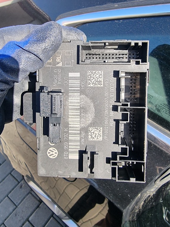 Modul usa stanga fata Audi A5 cod 8T0959792K / 8T0959792B