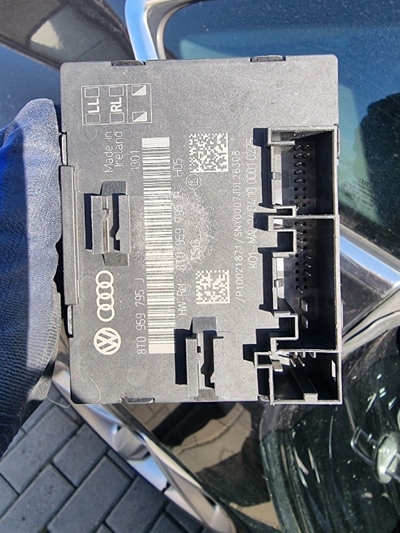 Modul usa stanga spate Audi A5 cod 8T0959795J / 8T0959795B