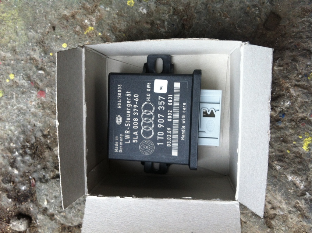 Modul xenon Octavia Jetta Golf 5 cod 1T0907357