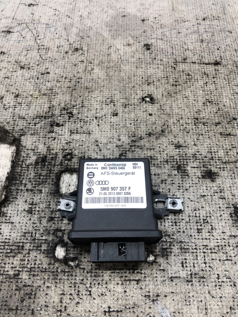 Modul xenon Skoda Superb 2 2.0 Motorina 2014, 5M09