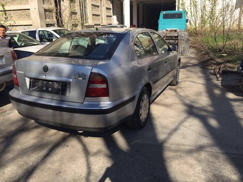 Motor 1.6 benzina AKL 101 CP 74KW octavia, golf, bora