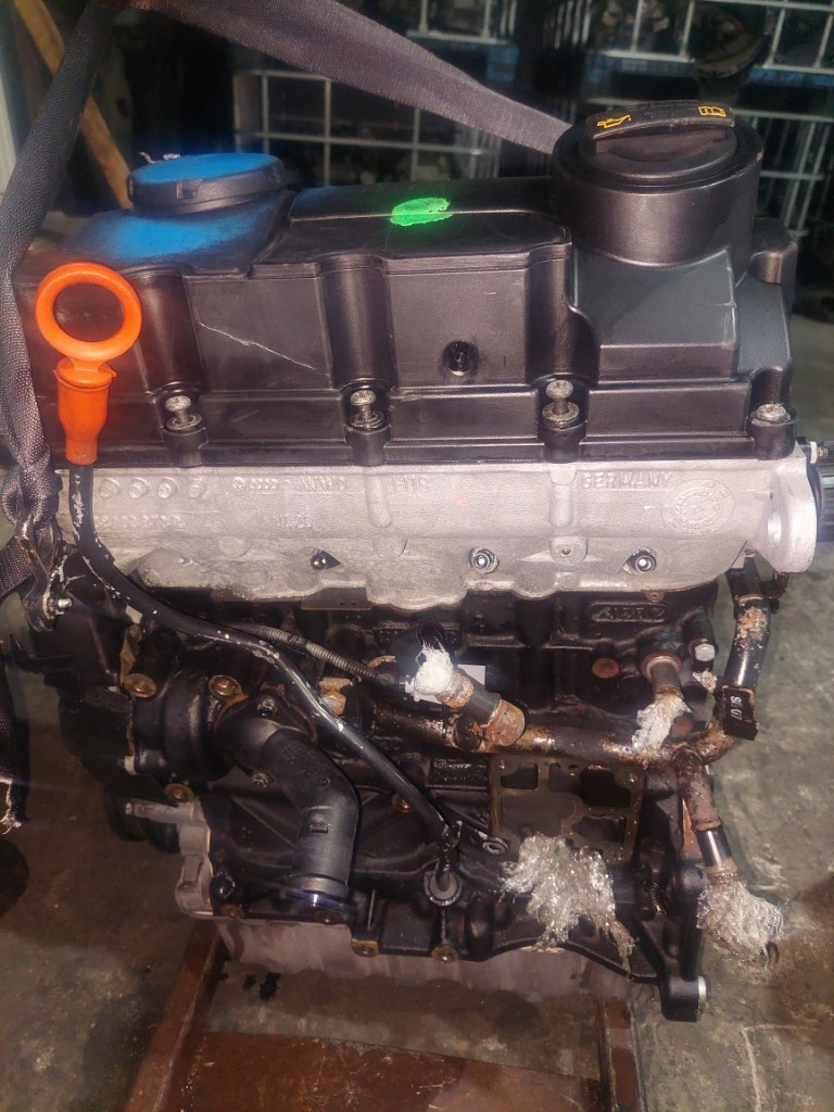 Motor 1.9 TDI Volkswagen Transporter T5 Caravelle Multivan 1.9 TDI cod BRS