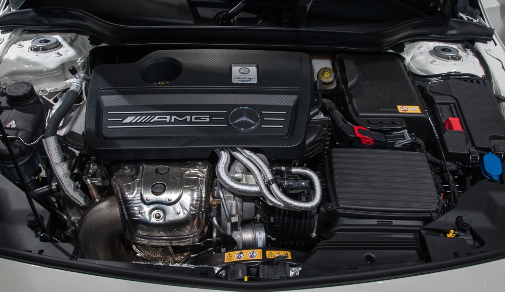 Motor a45 cla45 amg 133980 MERCEDES