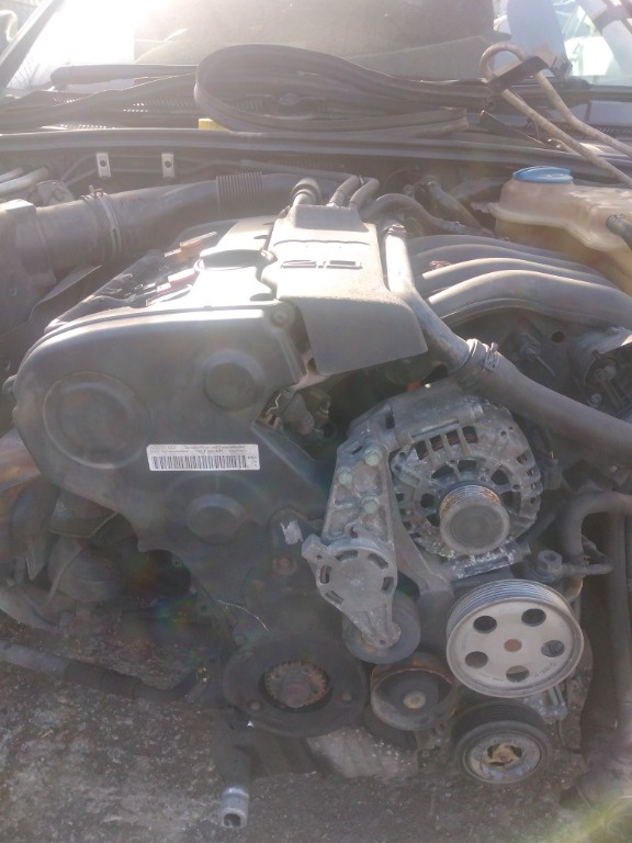 Motor Audi A4 B7 2.0 benzina ALT