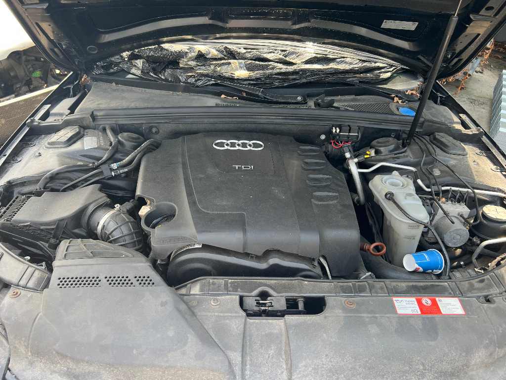 MOTOR Audi a4 b8 combi 2.0 tdi tip motor