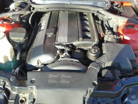 Motor BMW E46 323i