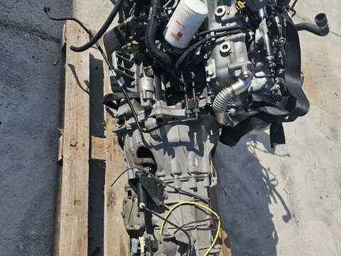 Motor complet cu injectoare si turbina Iveco 3.0 HPI EURO 5 cod F1CFL411H