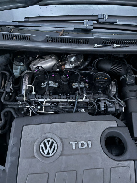 MOTOR COMPLET ECHIPAT FARA ANEXE VW GOLF 6 PLUS 2010 1.6 TDI COD CAYC CU PROBA VIDEO SI ISTORIC KM CAR VERTICAL (id: 898)