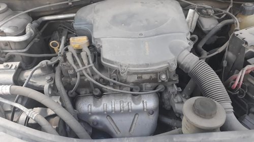 Motor complet fara anexe Dacia Logan 200