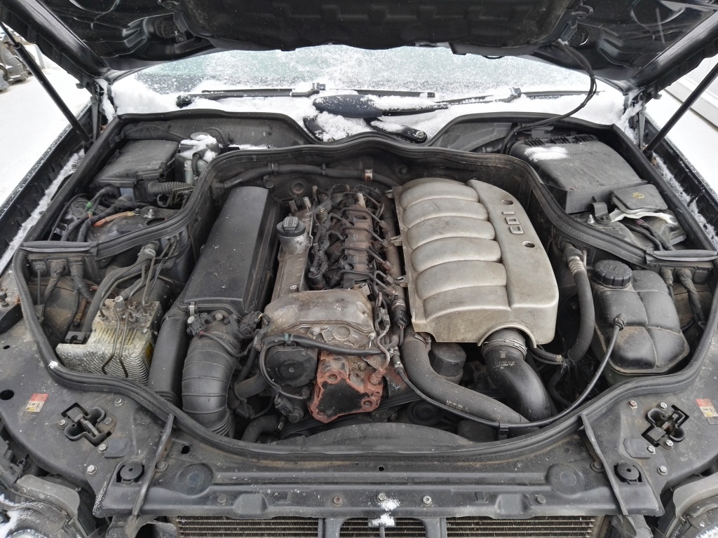 Motor complet fara anexe Mercedes E-CLAS