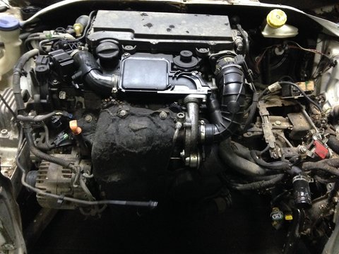 Motor complet fara anexe Peugeot 207 1.4 HDI