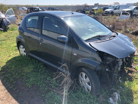 Motor complet fara anexe Toyota Aygo 2010 hatchback 1.0