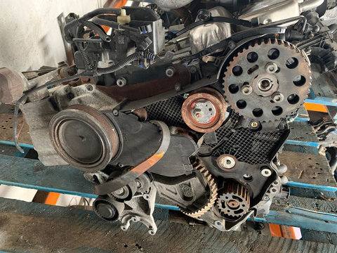 Motor complet fara anexe Volkswagen Passat B7 an 2014 2.0 TDi 136 CP cod motor CJCB
