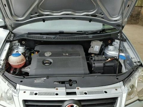 Motor complet fara anexe Volkswagen Polo 1.4 benzina 73 cp 2006 BKY