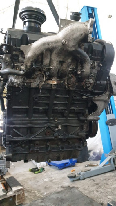 Motor complet fara anexe Vw Passat B6 BKC 1.9 Tdi 