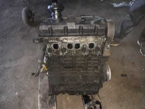 Motor Complet VW Golf 4, 1.9 tdi AJM negru 6 trepte