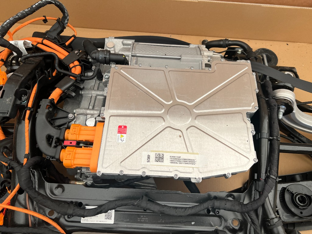 Motor electric + cutie viteze UYX VW ID4 ID.4 din 2023 la 0 km cod EBJ