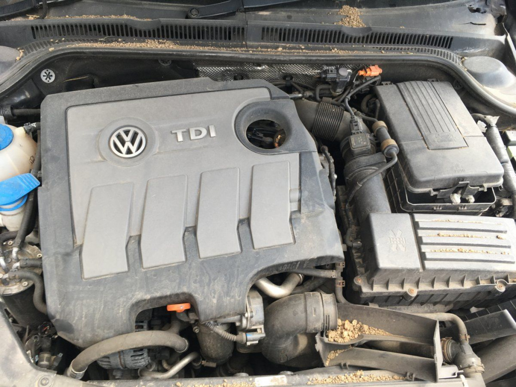 Motor fara accesorii VW Jetta 2012 1.6 TDI cod: CAY