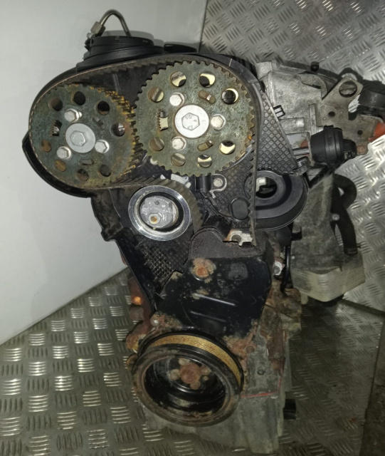 Motor fara anexe 2.0 tdi BRE Audi A4 B7 