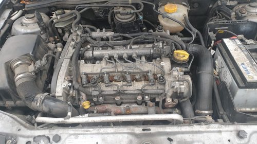 Motor fara anexe Opel Astra H 1.9CDTi 15