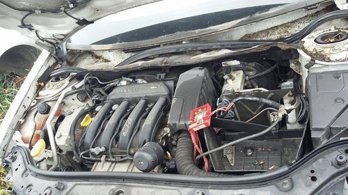Motor fara anexe Renault 2 1.4 16 V K4J-