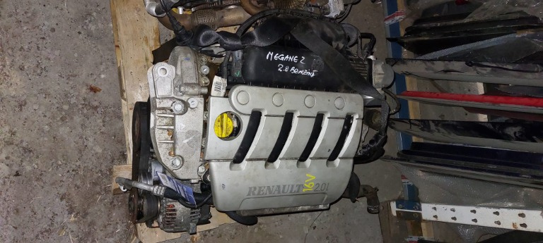 Motor fara anexe Renault Megane 2 2007 2.0 benzina 154.000 km COD MOTOR: F4R 770