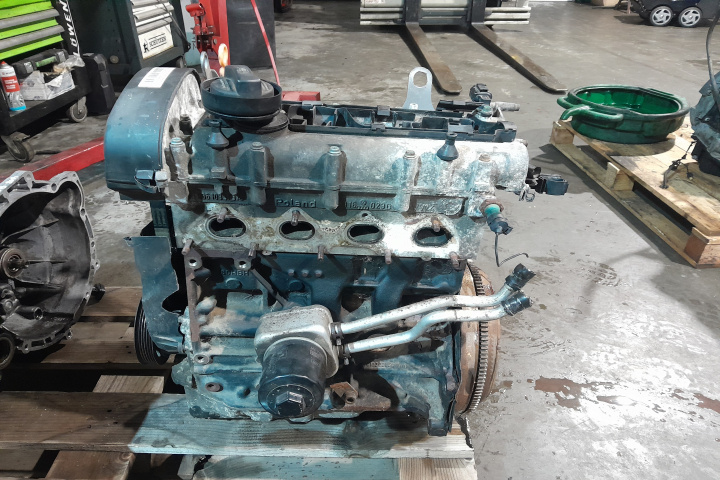 Motor fara anexe TIP MOTOR AZD Volkswagen VW Bora 