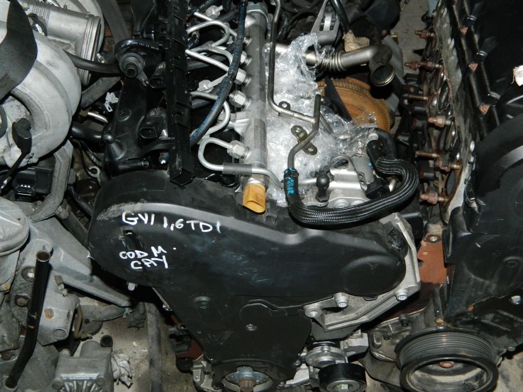 Motor fara anexe Vw Golf VI 1.6 TDI model 2008, cod motor CAY