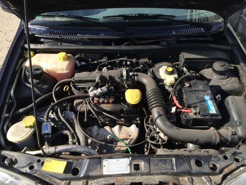 Motor ford courier fiesta ka an 2000