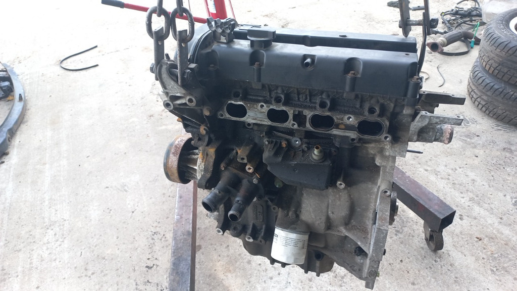 Motor Ford Focus 1 1.6 benzina FYDD