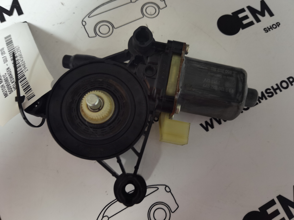 MOTOR MACARA DR SPATE Volkswagen Golf 2010 CAY 5Q0959801C