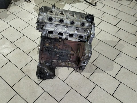 Motor Nissan Navara 2.5 diesel cod : yd25