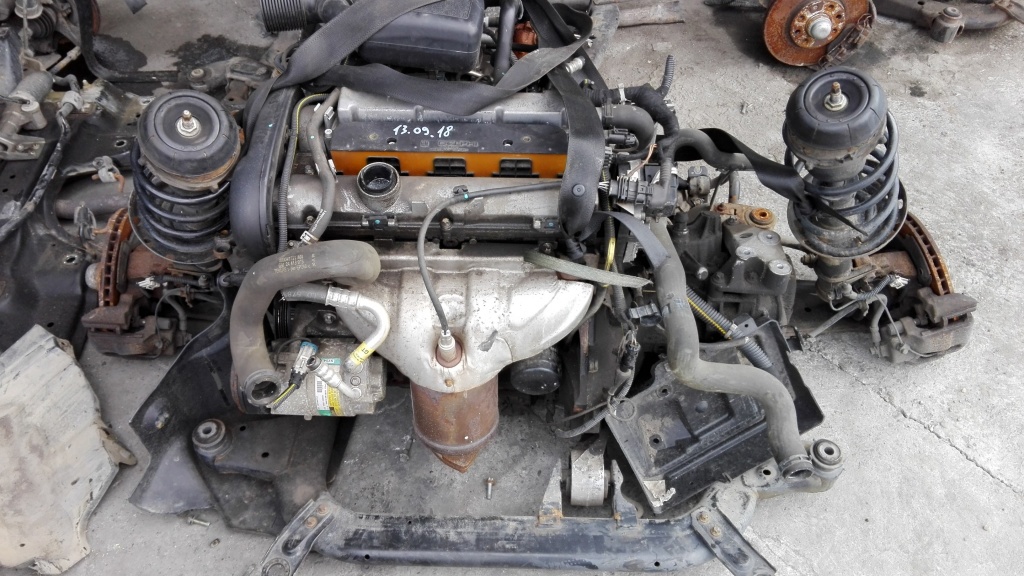 Motor Opel Astra G 1.6 benzina Z16XE din 2000 fara