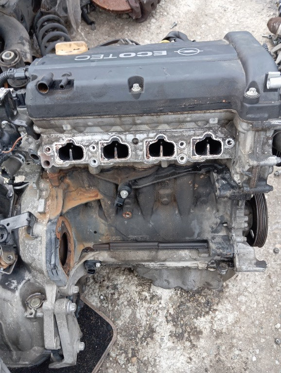 Motor Opel CORSA D 1.2 benzina an de fabricație 2010 cod motor Z12XEP
