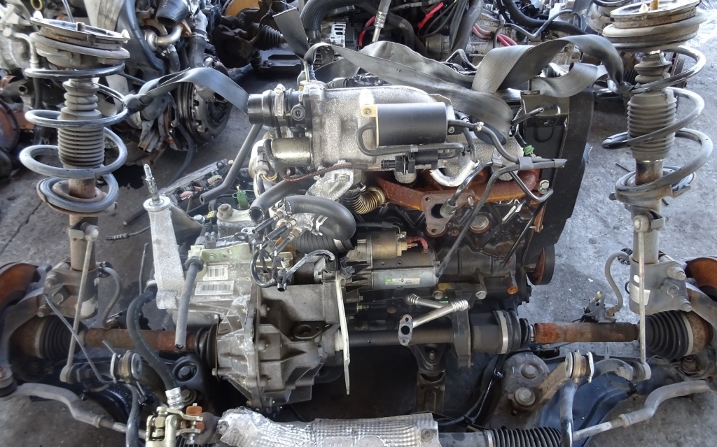 Motor Opel Vivaro 1.9 DCI F9Q 760 cu pompa si inje