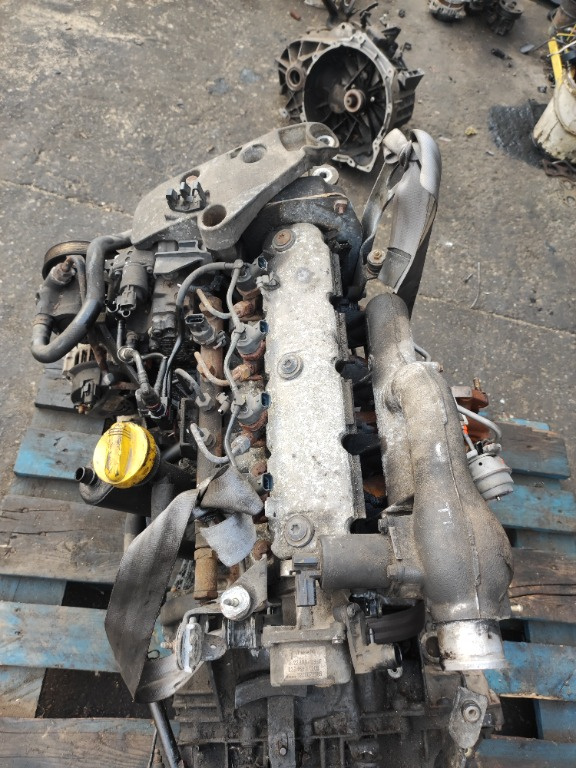 Motor Opel vivaro 1.9 diesel 74 kw f9q u760