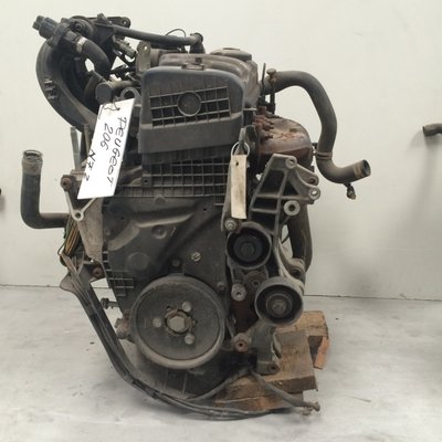 MOTOR PEUGEOT 306 , 106 , 206 - 2002 - 1,6I , NFZ