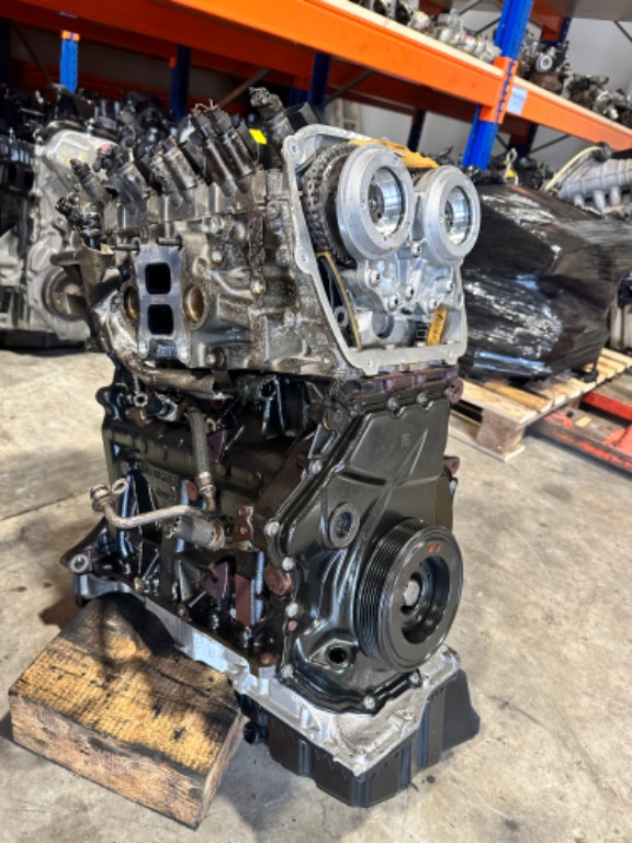 Motor Porsche Macan 2.0 TFSI 265 cp turbo cod motor DMT