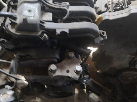 Motor renault clio 3 motor 1,2 benzina 16 valve 2005-2012 cod 268270