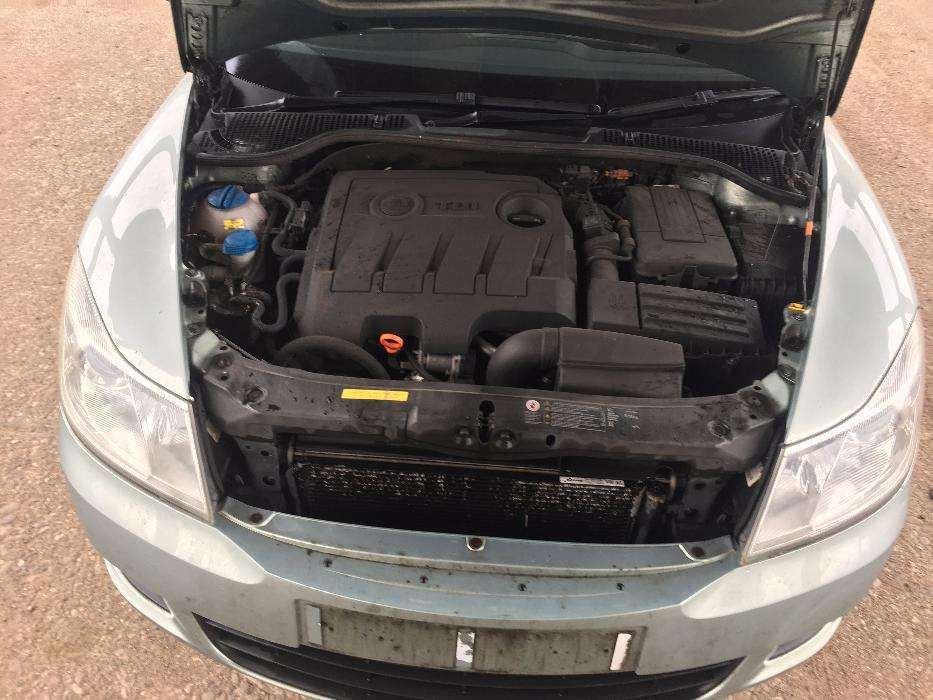 Motor skoda octavia 2 2011 1.6 tdi cay