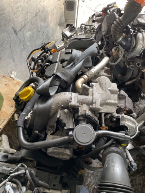 Motor Suzuki Grand Vitara 1.9 DDIS,euro 5 ,cod F9Q.,an 2009-2012.Asiguram montaj și oferim 6 luni garanție.