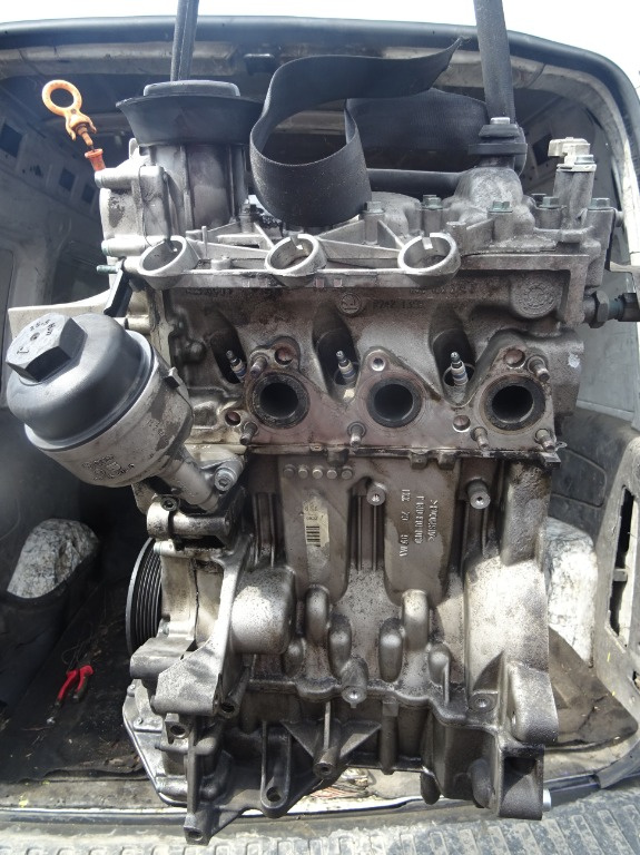 Motor Volkswagen Polo 1.2 Benzina cod motor: AWY din 2005