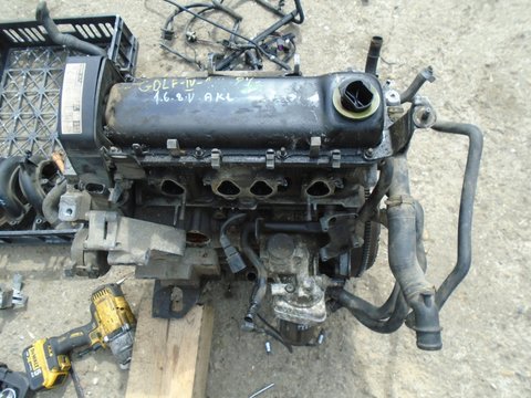 Motor vw golf 4 1.6b 8 valve tip motor akl