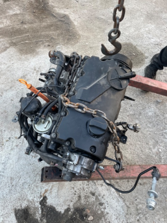 Motor Vw Passat b5.5 Audi A4 B6 Skoda Superb 1.9 TDI AWX