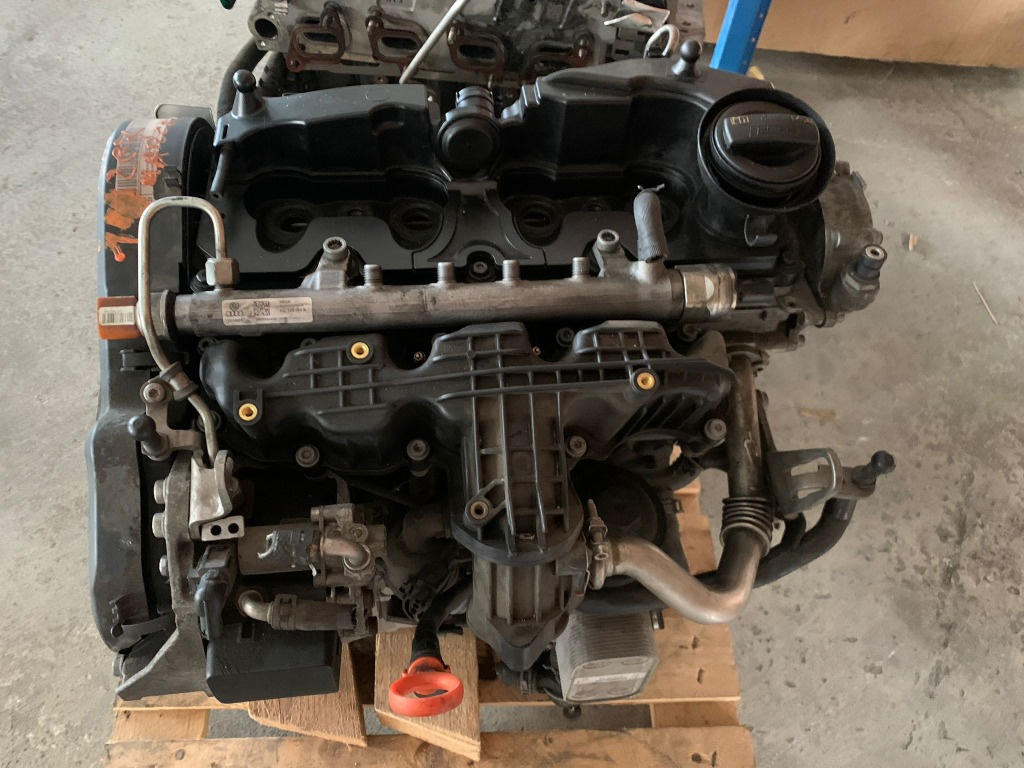 Motor VW Passat B7 Combi 1.6 TDI 105 cai